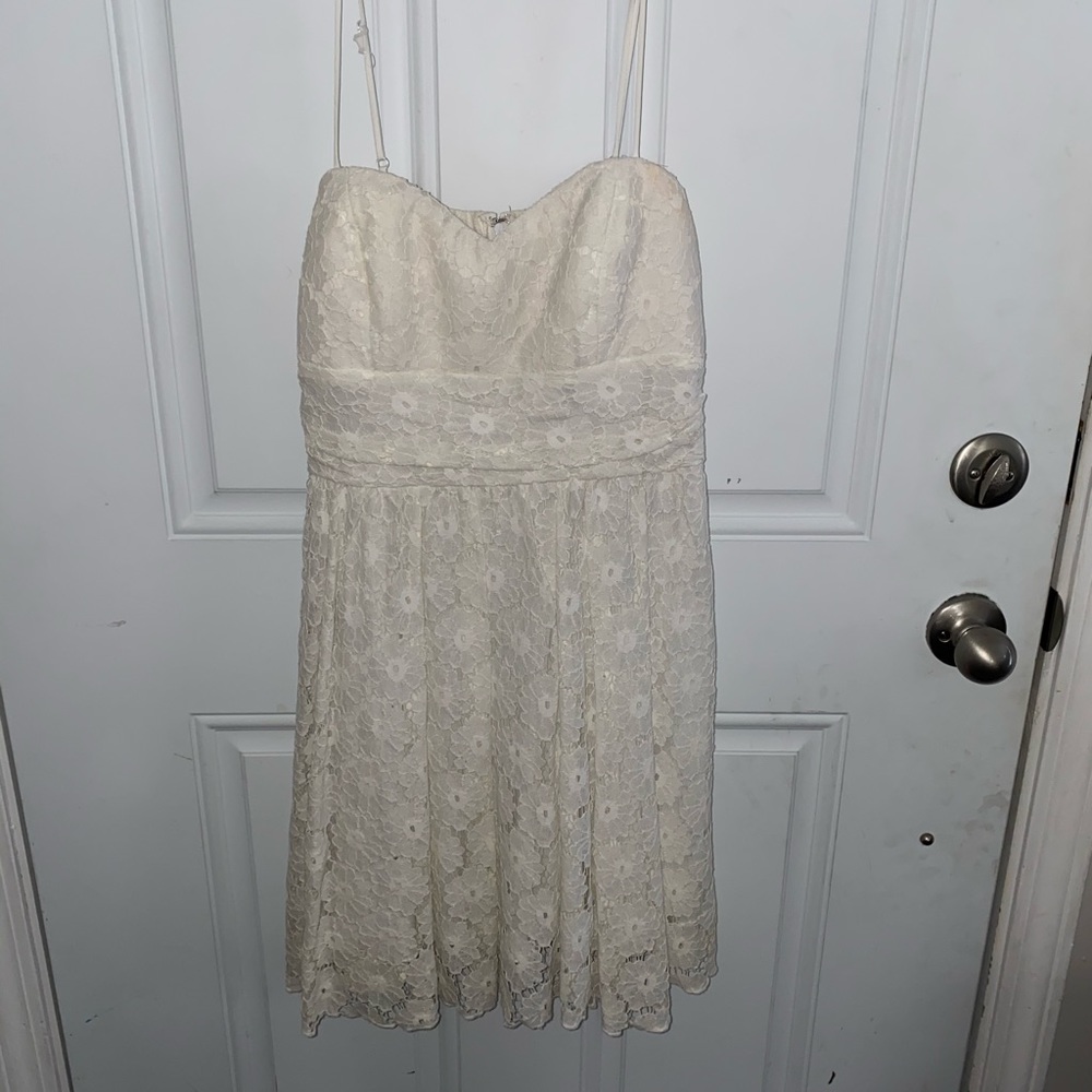 White lace dress